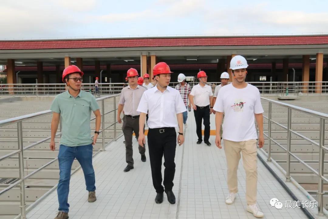 区领导开展“转作风、强服务、办实事” 现场推动重点项目建设活动 区领导开展“转作风、强服务、办实事” 现场推动重点项目建设活动