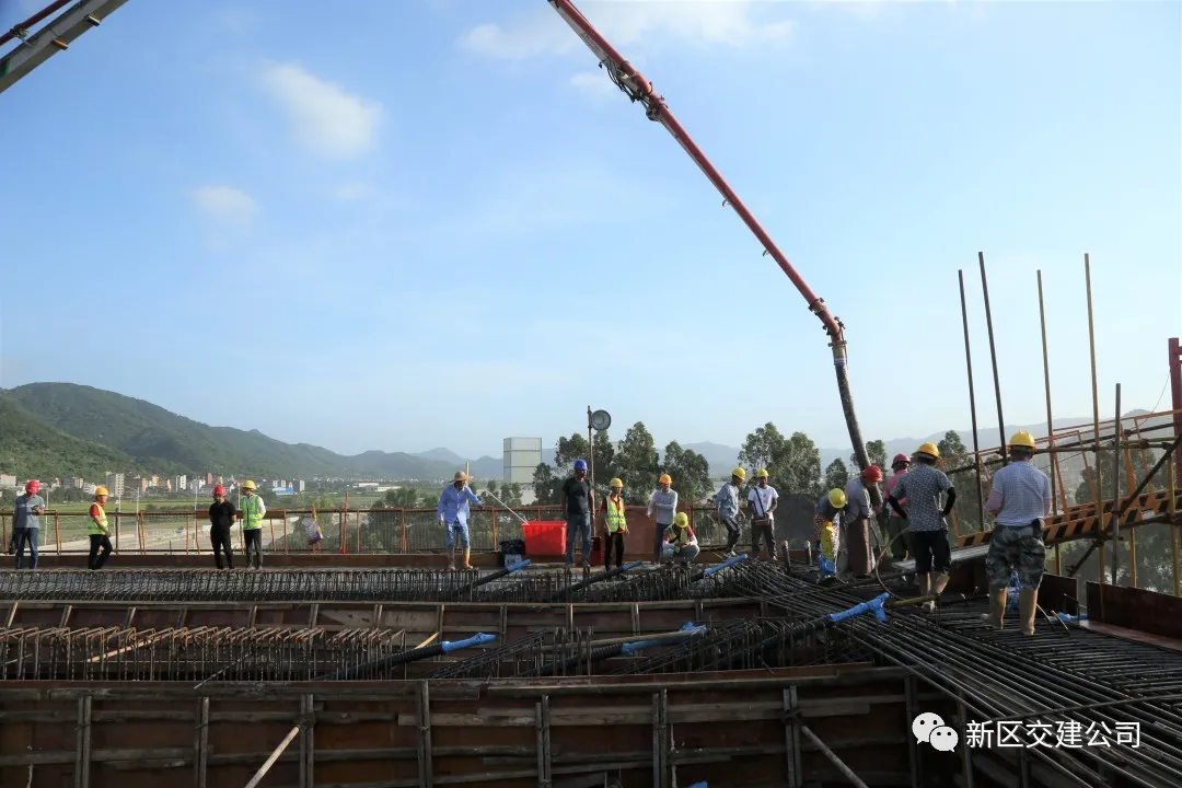国道G316线长乐漳港至营前段项目A4标段首联现浇箱梁成功浇筑 国道G316线长乐漳港至营前段项目A4标段首联现浇箱梁成功浇筑