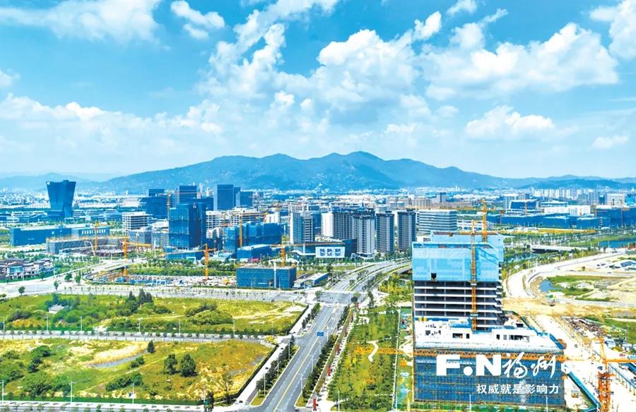 项目建设提速 新城活力四射 滨海新城已竣工项目139个,在建建筑工程约765万平方米 项目建设提速 新城活力四射 滨海新城已竣工项目139个,在建建筑工程约765万平方米