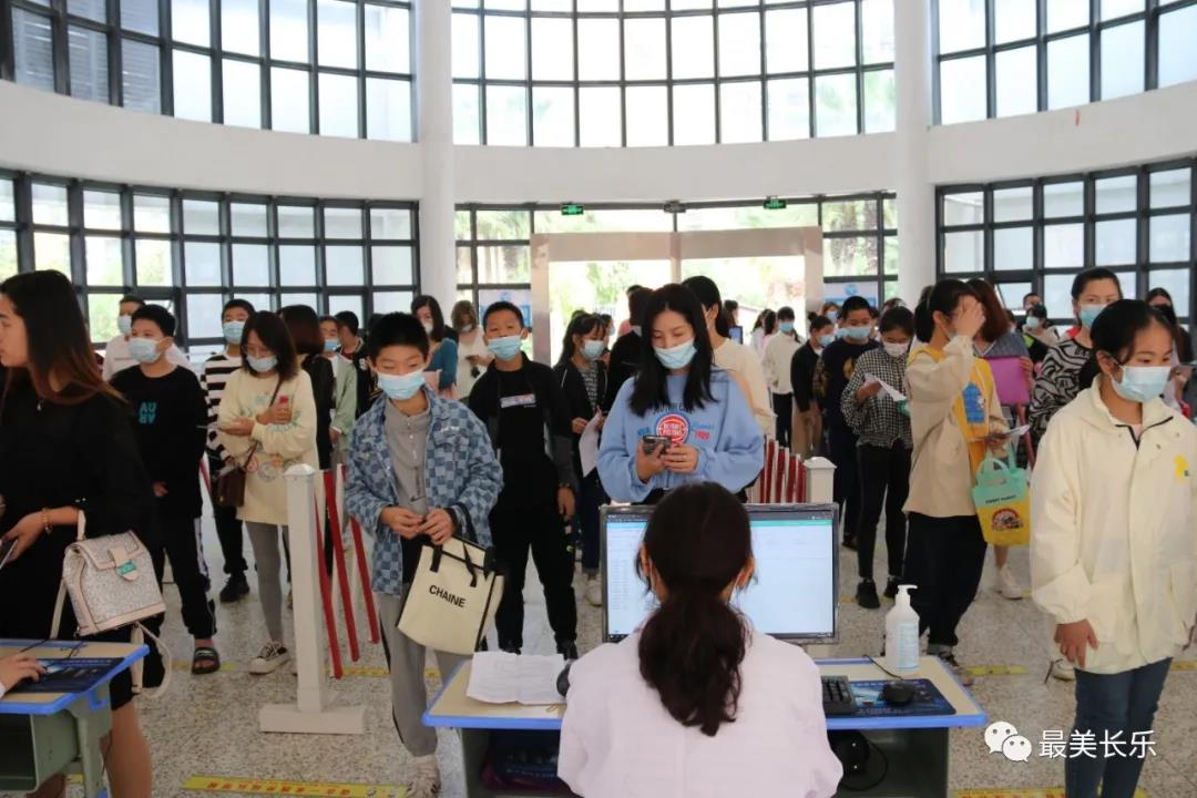 我区持续开展3-11岁在校学生新冠疫苗接种 我区持续开展3-11岁在校学生新冠疫苗接种