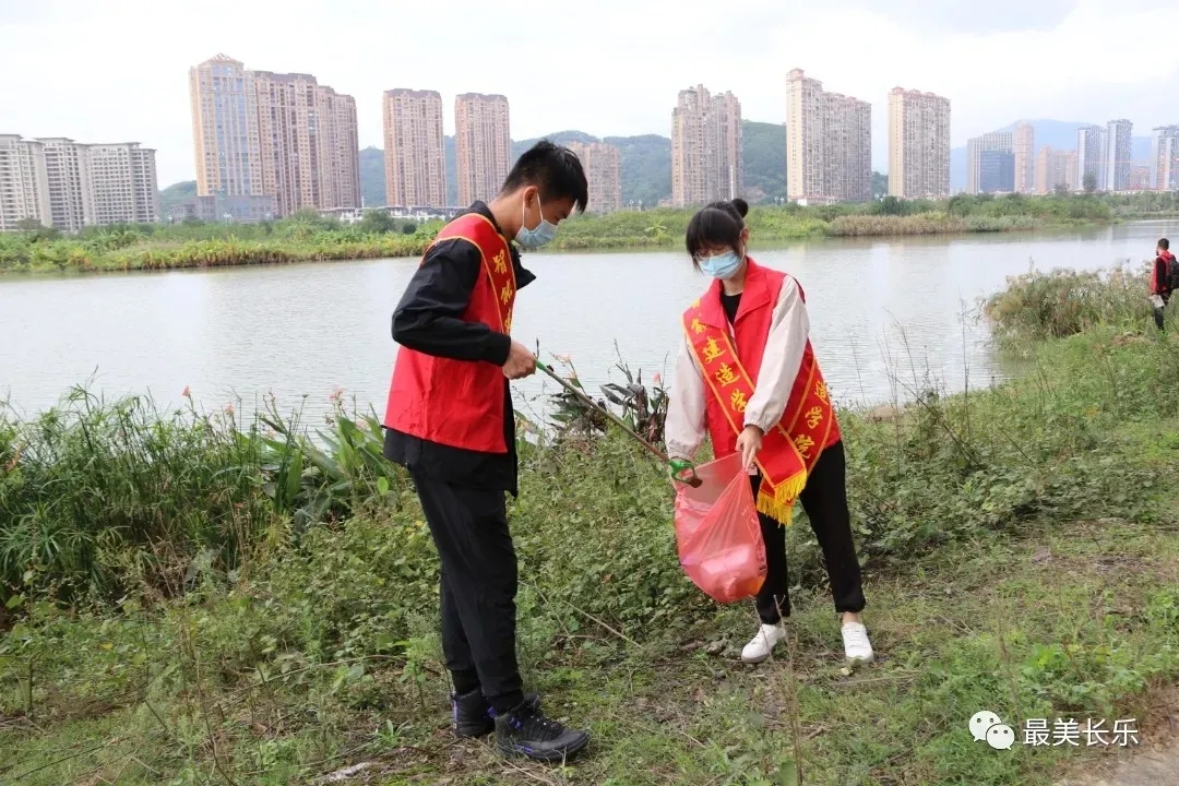 问渠那得清如许 全民护水碧波来 问渠那得清如许 全民护水碧波来