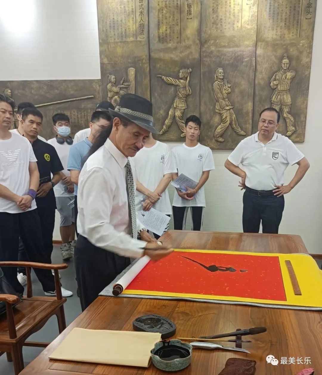 以武会友!两岸武术界在航展演传统武术! 以武会友!两岸武术界在航展演传统武术!