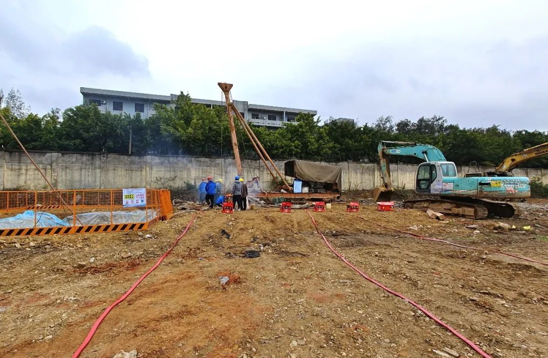 直通下沙海滨度假村!国道G228线港西特大桥首桩顺利开钻 直通下沙海滨度假村!国道G228线港西特大桥首桩顺利开钻