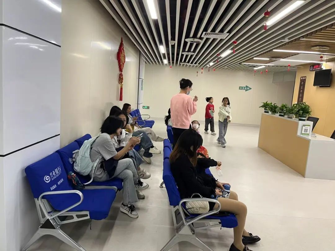 人数激增!长乐不少家长带娃出动→ 人数激增!长乐不少家长带娃出动→