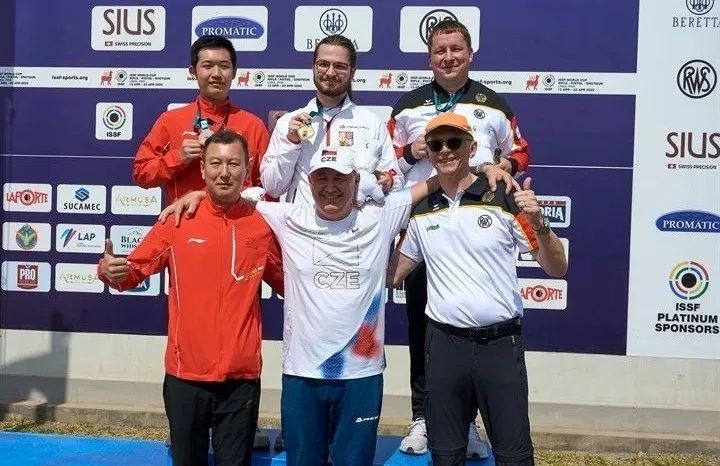 祝贺!21岁长乐青年,登上世界杯领奖台! 祝贺!21岁长乐青年,登上世界杯领奖台!