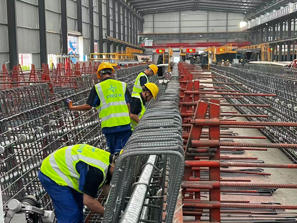 休假日”变“奋斗日”，福州机场第二高速全力加快施工进度