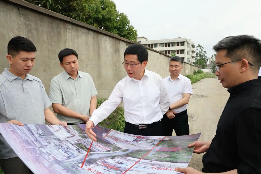兰文带队调研滨海新城核心区重点项目和营商环境建设并开展“五一”节前安全生产检查 兰文带队调研滨海新城核心区重点项目和营商环境建设并开展“五一”节前安全生产检查