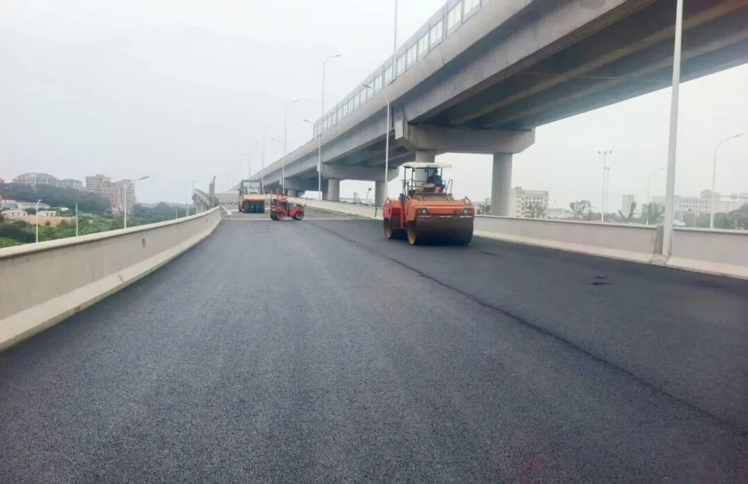 捷报传来!长乐⇌福清交通要道路面主体工程全线完工…… 捷报传来!长乐⇌福清交通要道路面主体工程全线完工……