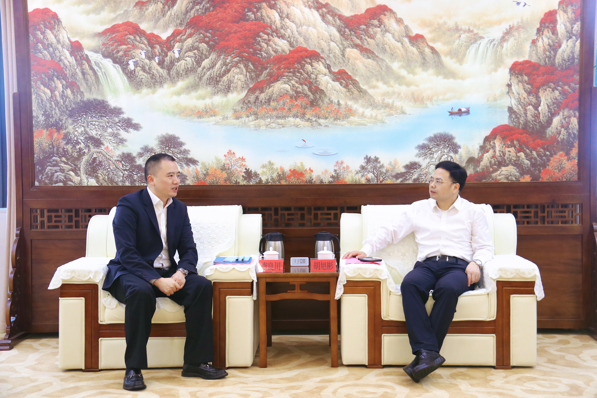 胡旭彬会见厦航福州分公司总经理李良川一行